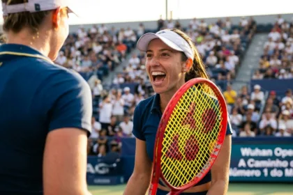 Luisa Stefani avança no WTA de Wuhan e persegue a liderança do ranking mundial