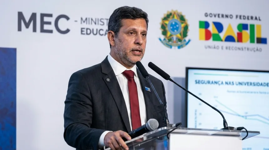 MEC aciona Polícia Federal para investigar ameaças contra universidades brasileiras MEC aciona Polícia Federal para investigar ameaças contra universidades brasileiras