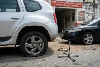 Samu enfrenta vandalismo contra veículos de Funcionários após mudança