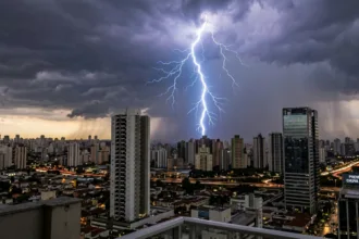 São Paulo mantém alerta para chuvas fortes e risco de alagamentos nesta quinta-feira
