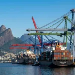 Superávit comercial brasileiro para 2026 é revisado para baixo pelo governo