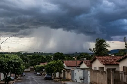 Tempestade com granizo poderá atingir Goianésia e região nesta segunda, alerta Inmet