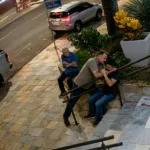 Tio intervém e contém agressor após ataque a idoso em Goiânia