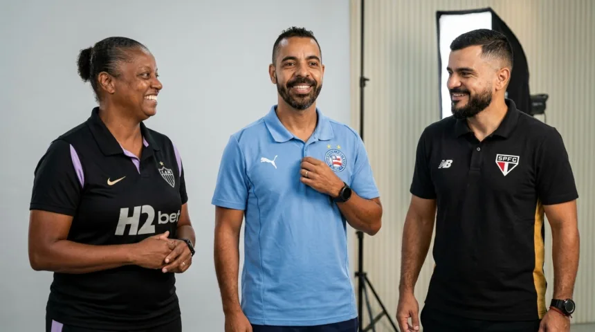 Três treinadores do futebol feminino disputam o prêmio de melhor técnico do ano Três treinadores do futebol feminino disputam o prêmio de melhor técnico do ano